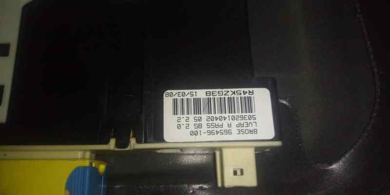 ELEVALUNAS DELANTERO DERECHO