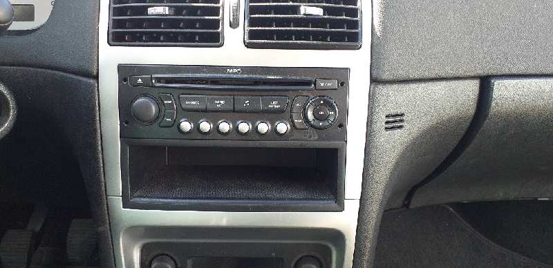 SISTEMA AUDIO / RADIO CD