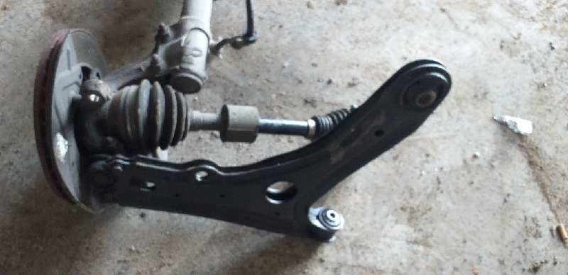 BRAZO SUSPENSION INFERIOR DELANTERO IZQUIERDO
