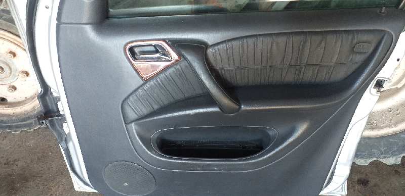 ELEVALUNAS DELANTERO DERECHO