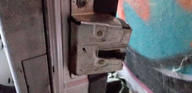 CERRADURA MALETERO / PORTON