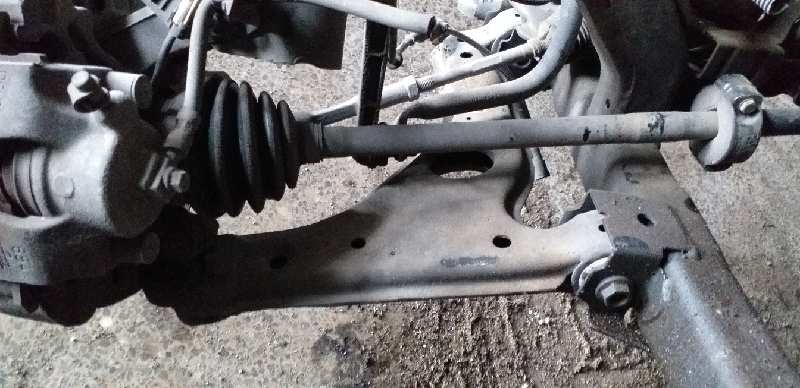 BRAZO SUSPENSION INFERIOR DELANTERO DERECHO