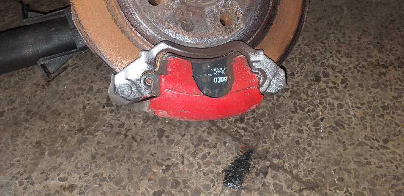 PINZA FRENO DELANTERA IZQUIERDA