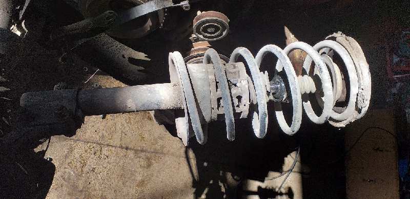 AMORTIGUADOR DELANTERO DERECHO