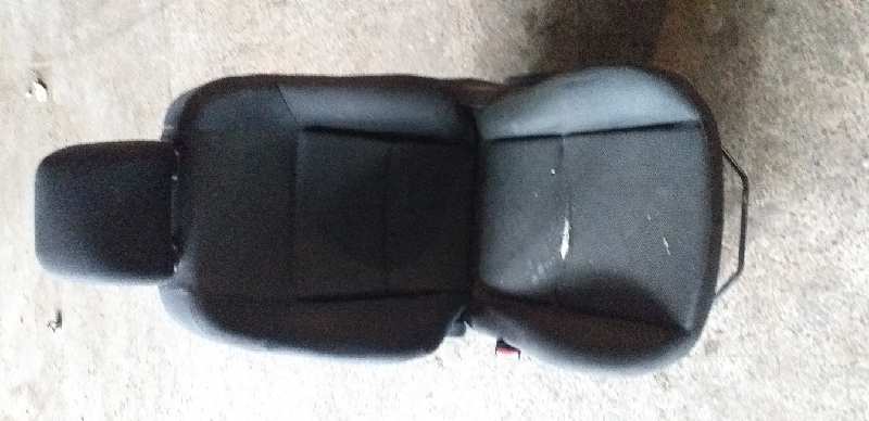 ASIENTO DELANTERO IZQUIERDO