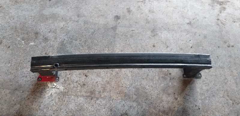 REFUERZO PARAGOLPES DELANTERO