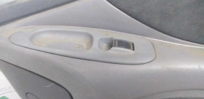 MANDO ELEVALUNAS DELANTERO DERECHO