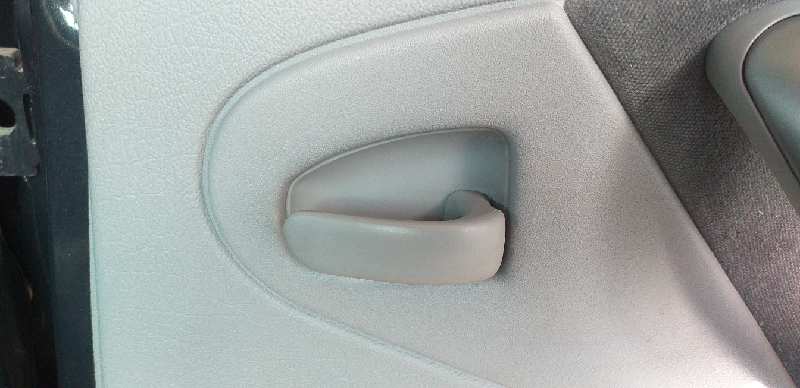 MANETA INTERIOR TRASERA DERECHA