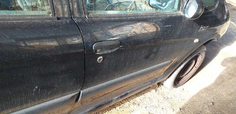 PUERTA DELANTERA DERECHA