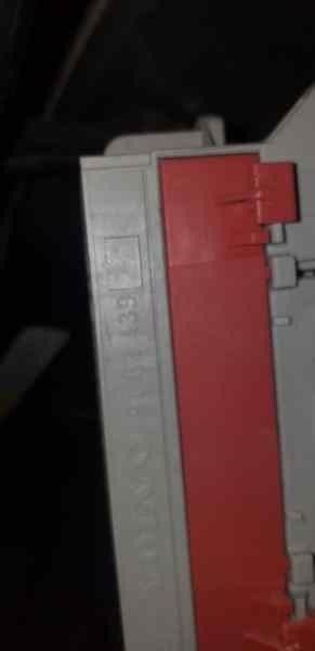 CAJA RELES / FUSIBLES