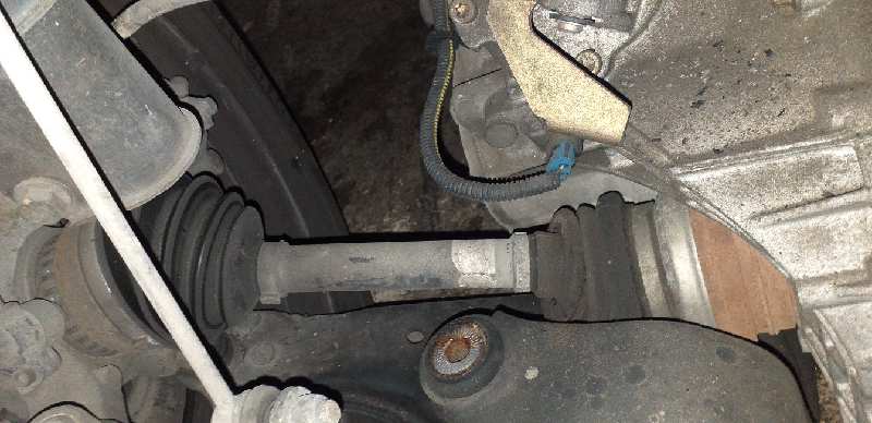 TRANSMISION DELANTERA IZQUIERDA