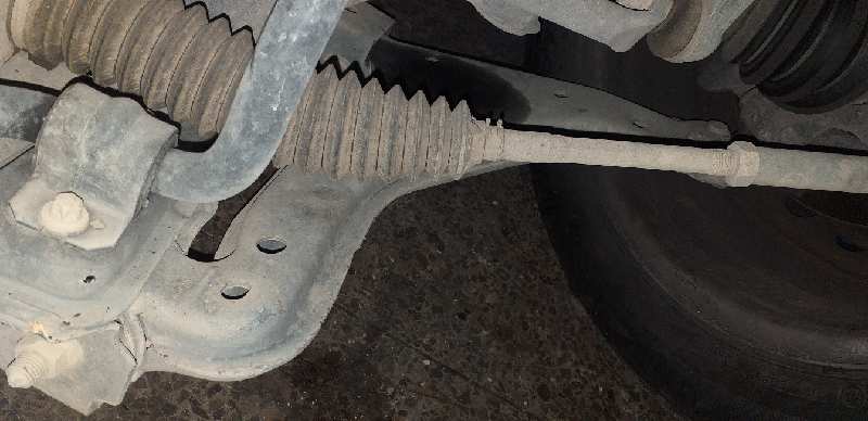 BRAZO SUSPENSION INFERIOR DELANTERO DERECHO