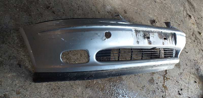 PARAGOLPES DELANTERO