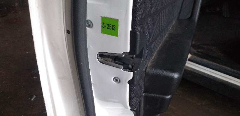 CERRADURA PUERTA DELANTERA IZQUIERDA 