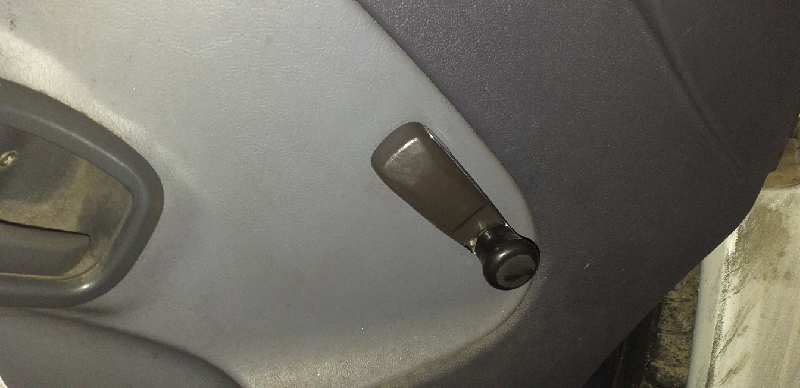 ELEVALUNAS DELANTERO IZQUIERDO