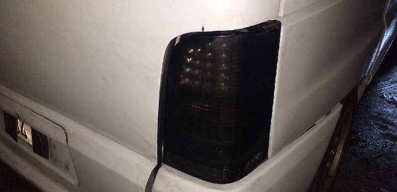 PILOTO TRASERO DERECHO