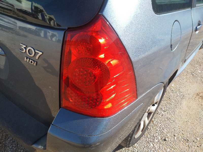 PILOTO TRASERO DERECHO