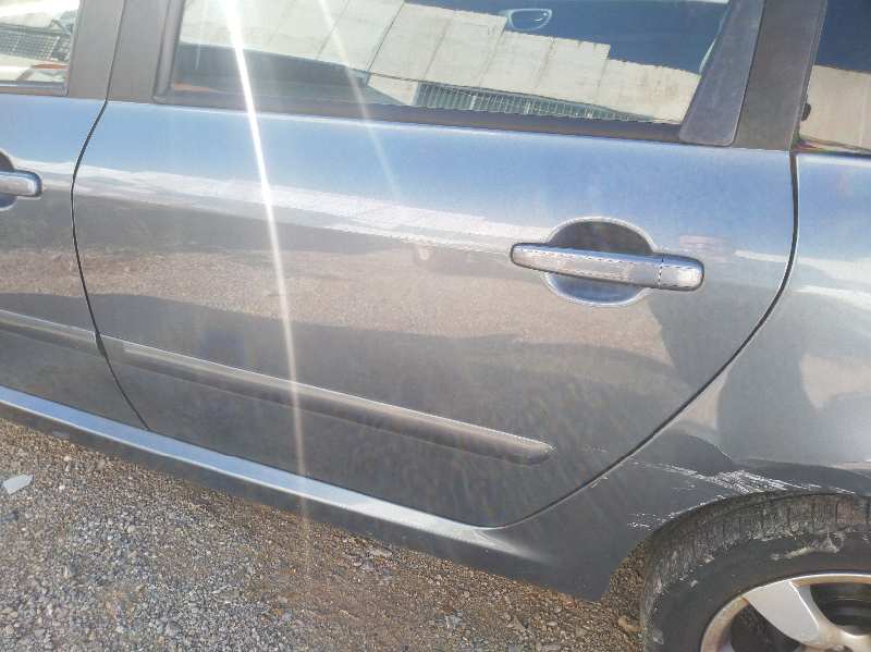 PUERTA TRASERA IZQUIERDA