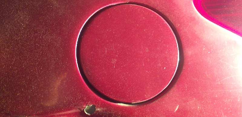 TAPA EXTERIOR COMBUSTIBLE TOYOTA AURIS