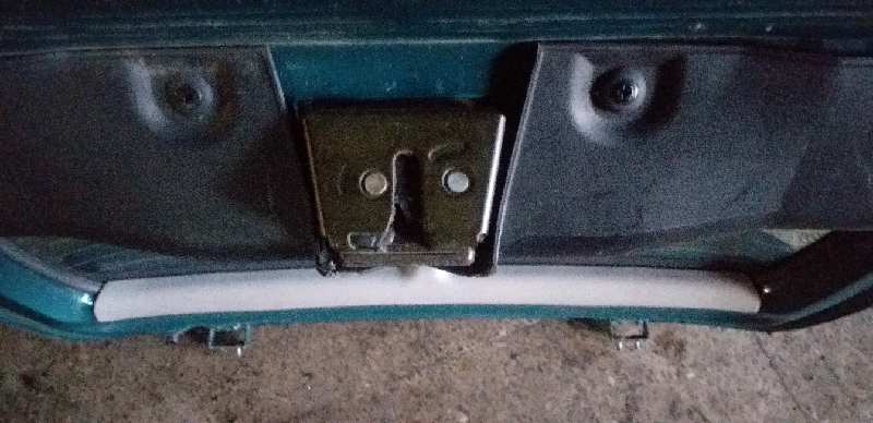 CERRADURA MALETERO / PORTON