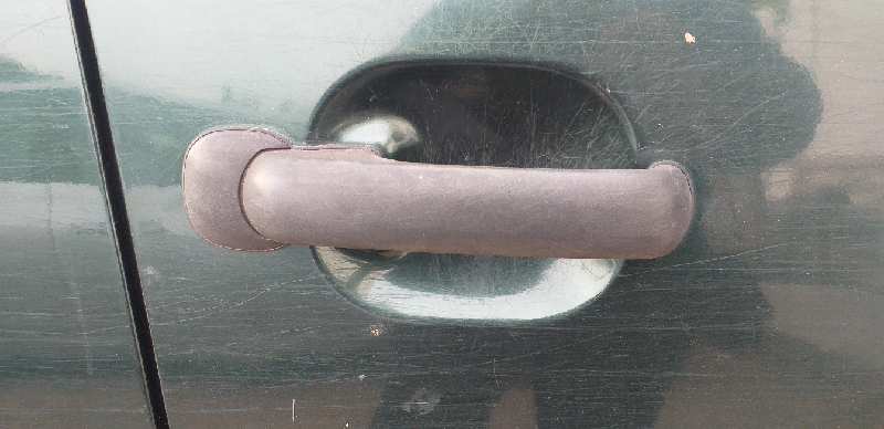 MANETA EXTERIOR DELANTERA DERECHA