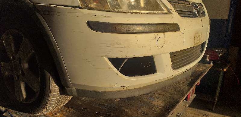 PARAGOLPES DELANTERO