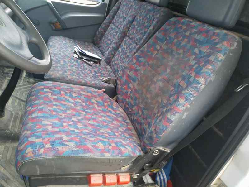 ASIENTO DELANTERO IZQUIERDO