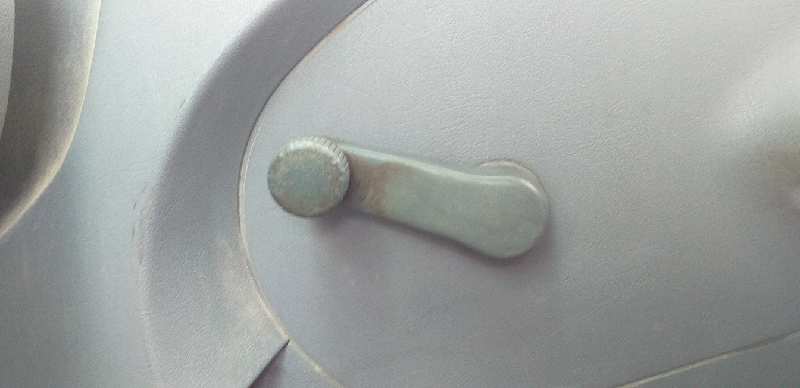 ELEVALUNAS DELANTERO DERECHO