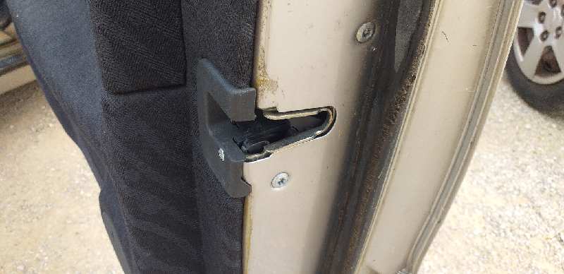 CERRADURA PUERTA DELANTERA DERECHA