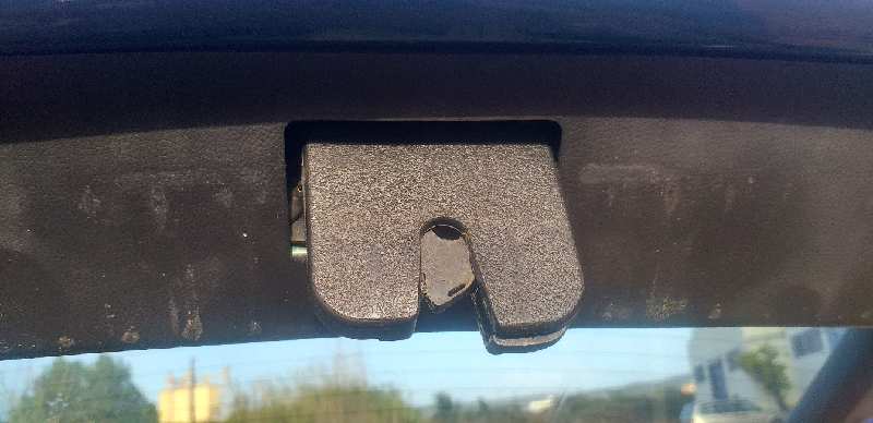 CERRADURA MALETERO / PORTON