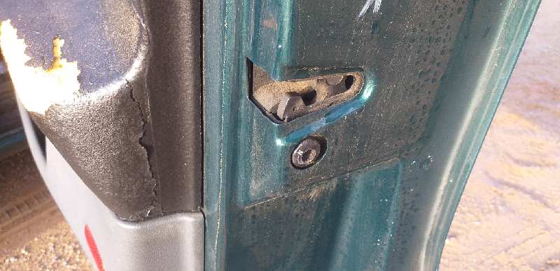 CERRADURA PUERTA DELANTERA DERECHA