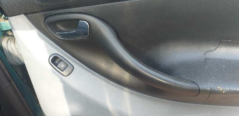 MANETA INTERIOR TRASERA DERECHA