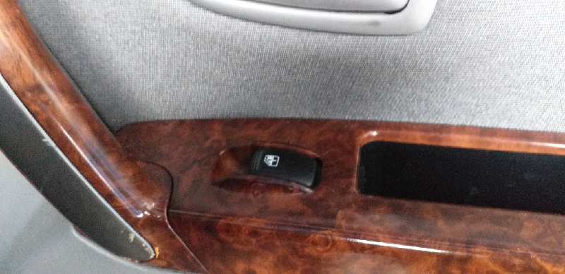 ELEVALUNAS TRASERO DERECHO