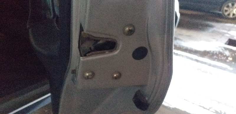 CERRADURA PUERTA TRASERA DERECHA 