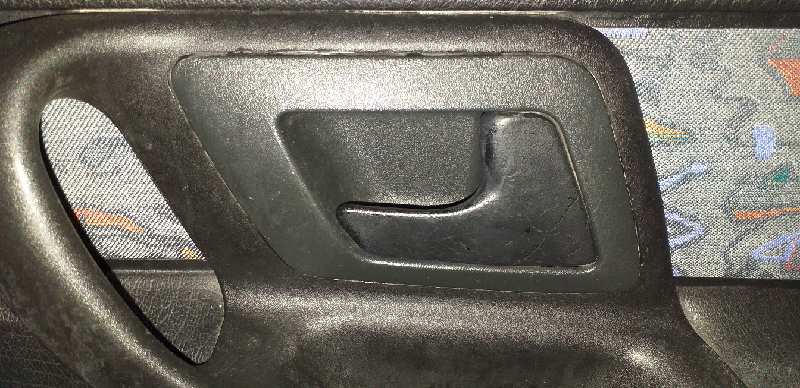 MANETA INTERIOR DELANTERA DERECHA