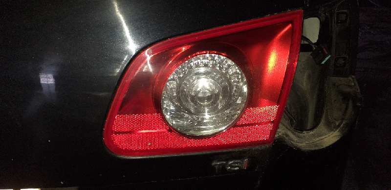 PILOTO TRASERO DERECHO