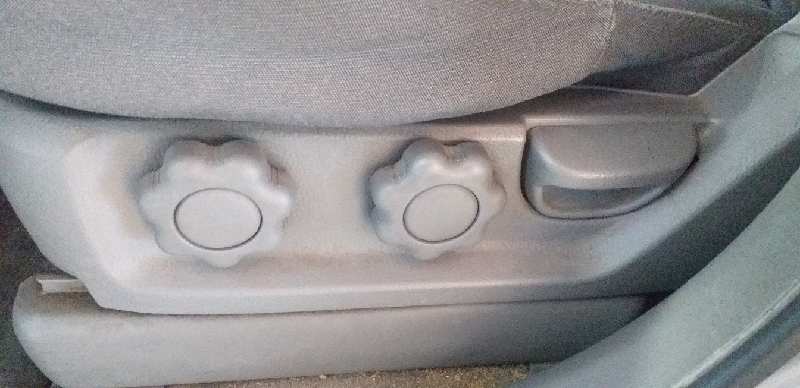 ASIENTO DELANTERO IZQUIERDO