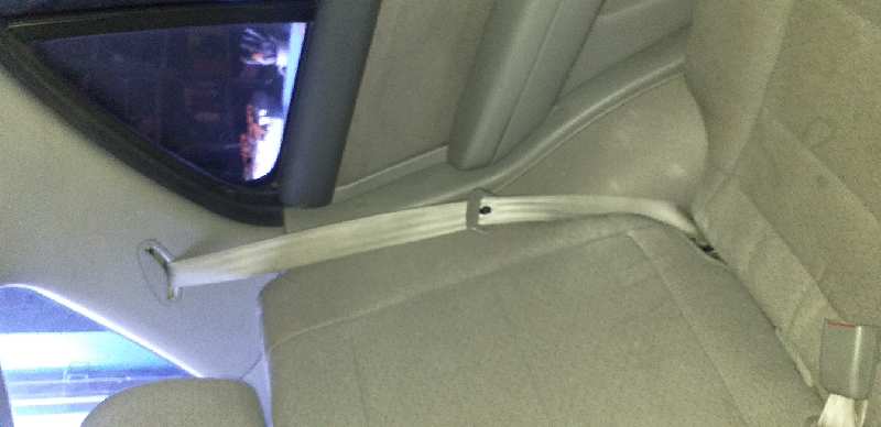 CINTURON SEGURIDAD TRASERO IZQUIERDO