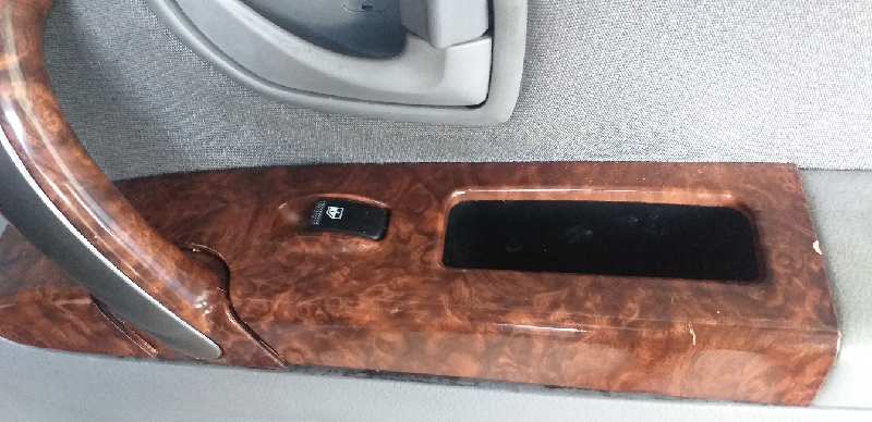 MANDO ELEVALUNAS DELANTERO DERECHO