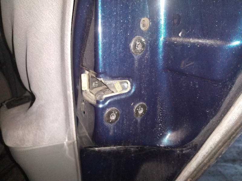 CERRADURA PUERTA TRASERA DERECHA 