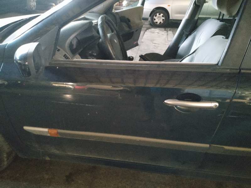 PUERTA DELANTERA IZQUIERDA