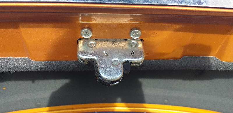 CERRADURA MALETERO / PORTON