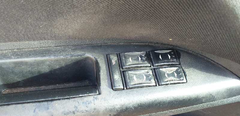 ELEVALUNAS DELANTERO IZQUIERDO