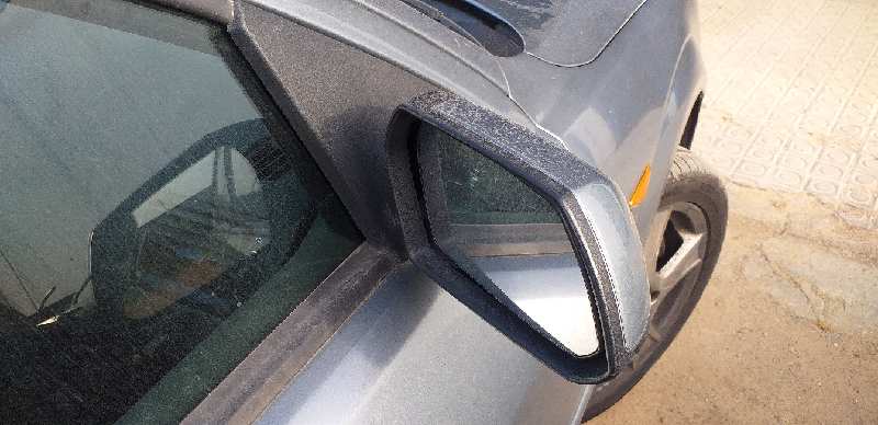 RETROVISOR DERECHO