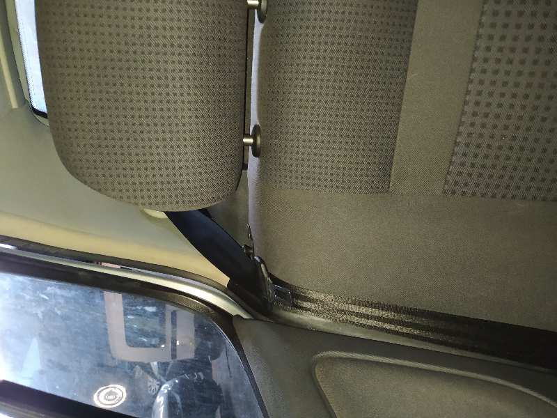 CINTURON SEGURIDAD TRASERO DERECHO