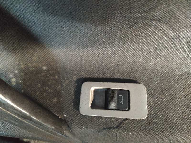 ELEVALUNAS DELANTERO DERECHO