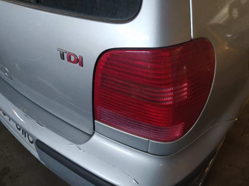 PILOTO TRASERO DERECHO