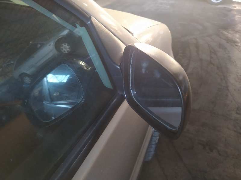 RETROVISOR DERECHO