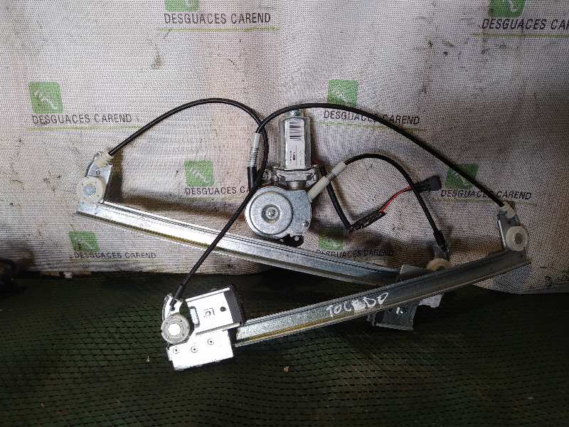 ELEVALUNAS DELANTERO IZQUIERDO