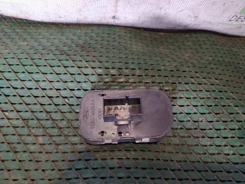 MANDO ELEVALUNAS DELANTERO IZQUIERDO 